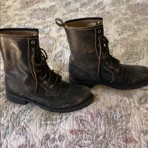 frye women's jenna combat boot